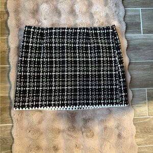 Black and white tweed miniskirt, Laundry by Shelli Segal, size XL